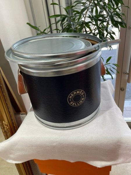 画像7: 【新品】【未使用品】HERMES エルメス サドルボックス リサイクルペーパーアルミ ダークネイビー×シルバー セリエ 馬具入れ 小物入れ マルチボックス ドラム缶 インテリア ブランド 希少 レア プレゼント ギフト (7)