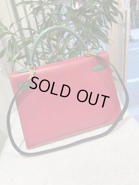 画像2: 【美品】HERMES エルメス ケリー32 外縫い クシュベル トリコロール ゴールド金具 W刻印〇 ヴィンテージ グリーン×ルージュヴィフ×ブルーインディゴ 中古 ハンドバッグ ショルダーバッグ 2WAYバッグ レディース ブランド レザー 希少 レア プレゼント バック (2)