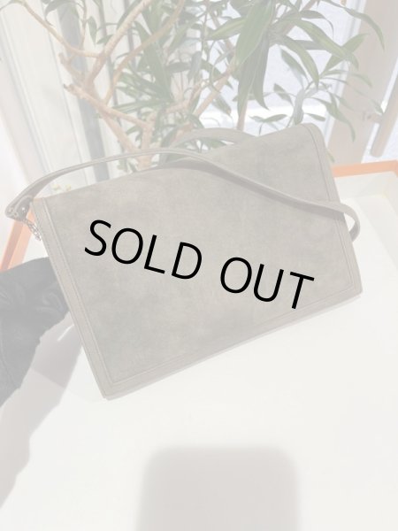 画像2: 【美品】HERMES エルメス リディ ドブリス ダークグレー ゴールド金具 F刻印○ ヴィンテージ スエード 中古 ショルダーバッグ クラッチバッグ 2WAYバッグ レディース 女性用 ブランド スウェード 本革 レザー カーフ 希少 レア プレゼント ギフト バック　 (2)