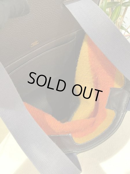 画像8: 【美品】HERMES エルメス シェルパGM ロカバール ウール×レザー オレンジ×イエロー×ネイビー ヴィンテージ 中古 リュックサック バックパック デイパック ショルダーバッグ ハンドバッグ レディース 女性用 ブランド 本革 レザー 希少 レア バック (8)