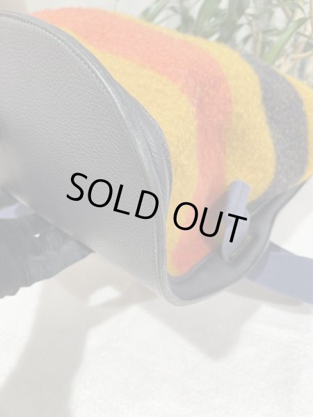 画像6: 【美品】HERMES エルメス シェルパGM ロカバール ウール×レザー オレンジ×イエロー×ネイビー ヴィンテージ 中古 リュックサック バックパック デイパック ショルダーバッグ ハンドバッグ レディース 女性用 ブランド 本革 レザー 希少 レア バック (6)