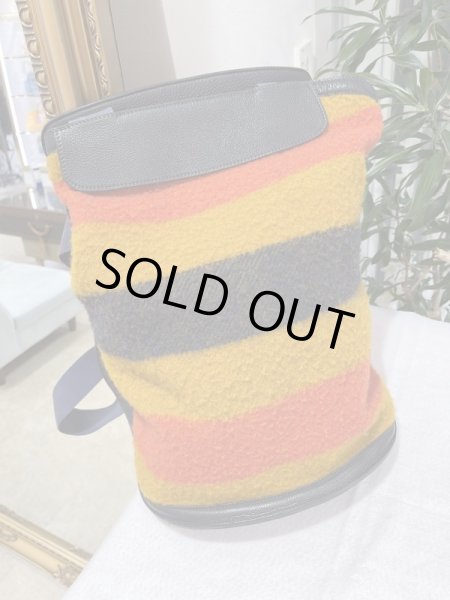 画像1: 【美品】HERMES エルメス シェルパGM ロカバール ウール×レザー オレンジ×イエロー×ネイビー ヴィンテージ 中古 リュックサック バックパック デイパック ショルダーバッグ ハンドバッグ レディース 女性用 ブランド 本革 レザー 希少 レア バック (1)