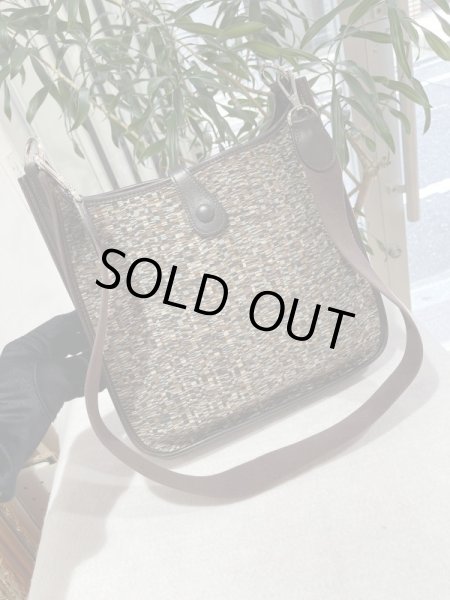 画像2: 【美品】HERMES エルメス エヴリン1 PM ヴィブラートスニップ×エバーカーフ エベーヌ シルバー金具 F刻印□ コンビ 中古 エブリン ショルダーバッグ ボディバッグ メッセンジャーバッグ レディース 女性用 ブランド 本革 レザー ブラウン 茶色 希少 レア バック (2)