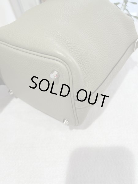 画像5: 【極美品】HERMES エルメス ピコタンロック 18 PM トリヨンクレマンス セージ シルバー金具 X刻印 別売り専用インナーピロー付き 中古 ハンドバッグ レディース 女性用 ブランド 本革 レザー カーフ グリーン グレー 希少 レア プレゼント ギフト バック (5)