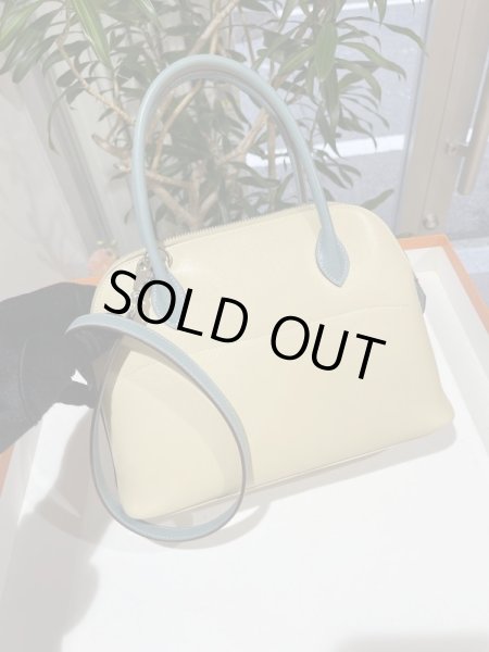 画像2: 【美品】HERMES エルメス ボリード27 バイカラー ボックスカーフ ブルージーン×パルシュマン シルバー金具 M刻印□ 中古 パーシュマン ハンドバッグ ショルダーバッグ 2WAYバッグ レディース 女性用 本革 レザー ブルー ベージュ ブランド レア プレゼント バック (2)