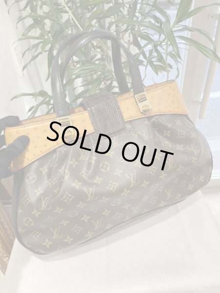 画像2: 【専用ページ】【極美品】LOUIS VUITTON ルイ・ヴィトン M95091 オスカー モノグラム ワルツ エキゾチックライン リザード×オーストリッチ×パイソン×レザー×タイガーアイ 中古 ハンドバッグ ショルダーバッグ 2WAYバッグ レディース 女性用 レザー ブランド 希少 レア バック (2)