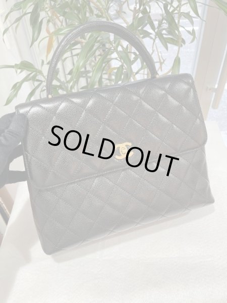 画像2: 【極美品】CHANEL シャネル A12397 マトラッセ ハンドバッグ キャビアスキン ブラック ゴールド金具 ケリー型 ヴィンテージ 中古 トートバッグ パーティバッグ レディース 女性用 ブランド 本革 レザー 黒 カーフ 希少 レア プレゼント ギフト バック ビンテージ (2)