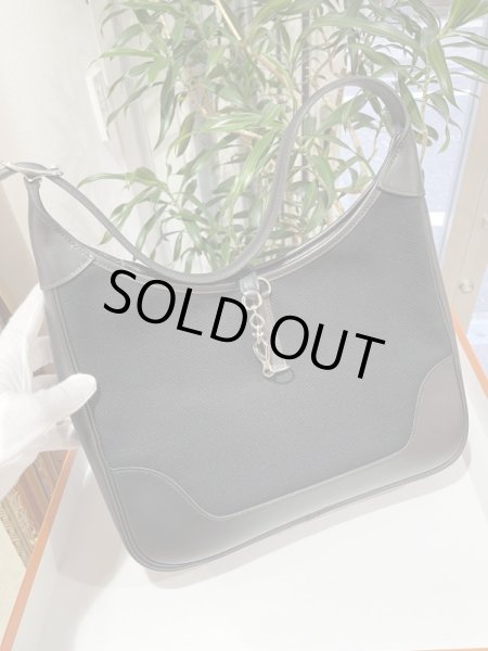 画像1: 【新品同様品】HERMES エルメス トリム31 トワルアッシュ×ボックスカーフ ブラック シルバー金具 H刻印□ 中古 ショルダーバッグ メッセンジャーバッグ ハンドバッグ レディース 女性用 ブランド 本革 レザー 黒 希少 レア プレゼント バック (1)