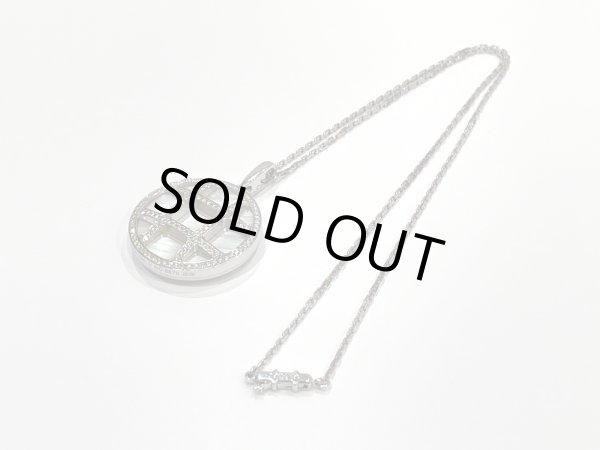画像4: 【極美品】CARTIER カルティエ パシャ シェル ダイヤモンドグリッド チャーム ネックレス 750WG K18 ホワイトゴールド ペンダント 34.1g 中古 ブランドジュエリー ハイジュエリー アクセサリー ファッション 小物 レディース 女性用 希少 レア プレゼント ギフト (4)