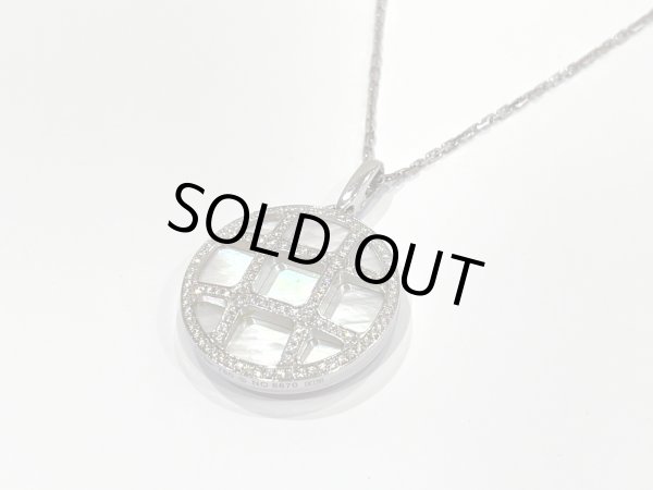 画像2: 【極美品】CARTIER カルティエ パシャ シェル ダイヤモンドグリッド チャーム ネックレス 750WG K18 ホワイトゴールド ペンダント 34.1g 中古 ブランドジュエリー ハイジュエリー アクセサリー ファッション 小物 レディース 女性用 希少 レア プレゼント ギフト (2)