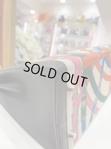 画像8: 【新品】【未使用品】HERMES エルメス ケリー32 外縫い カヴァルカドゥール トワルドゥキャンプ×スイフト マルチカラー×ブラック シルバー金具 A刻印 ハンドバッグ ショルダーバッグ 2WAYバッグ レディース 女性用 ブランド レザー 希少 レア プレゼント バック (8)