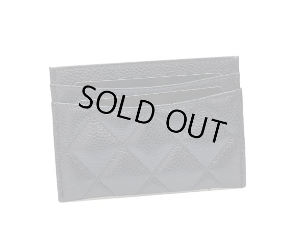 画像4: 【新品】【未使用品】24C 新作 CHANEL シャネル AP0213 Y01864 C3906 マトラッセ クラシック カードケース グレインド カーフスキン ブラック ゴールド金具 パスケース 名刺入れ 定期入れ レディース 女性用 ブランド 本革 レザー 黒 希少 レア プレゼント ギフト (4)