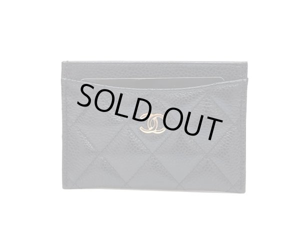 画像3: 【新品】【未使用品】24C 新作 CHANEL シャネル AP0213 Y01864 C3906 マトラッセ クラシック カードケース グレインド カーフスキン ブラック ゴールド金具 パスケース 名刺入れ 定期入れ レディース 女性用 ブランド 本革 レザー 黒 希少 レア プレゼント ギフト (3)