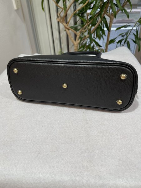 画像4: 【新品】【未使用品】HERMES エルメス ボリード 1923 25 ヴォーエプソン ブラック ゴールド金具 W刻印 ハンドバッグ ショルダーバッグ 2WAYバッグ レディース 女性用 本革 レザー 黒 カーフ ブランド 希少 レア プレゼント ギフト バック (4)