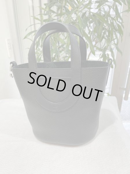 画像2: 【新品】【未使用品】HERMES エルメス インザループ 18 トリヨンクレマンス×スイフト ブラック シルバー金具 B刻印 ハンドバッグ レディース 女性用 ブランド 本革 レザー カーフ 黒 希少 レア プレゼント ギフト バック (2)