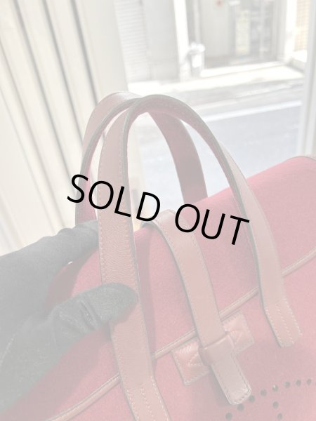 画像3: 【美品】HERMES エルメス フードゥ フェルト×レザー ルージュアッシュ ゴールド金具 Z刻印〇 ヴィンテージ レッド 中古 トートバッグ ハンドバッグ ボストンバッグ レディース 女性用 メンズ ブランド 本革 レザー カーフ 赤 希少 レア プレゼント ギフトバック (3)