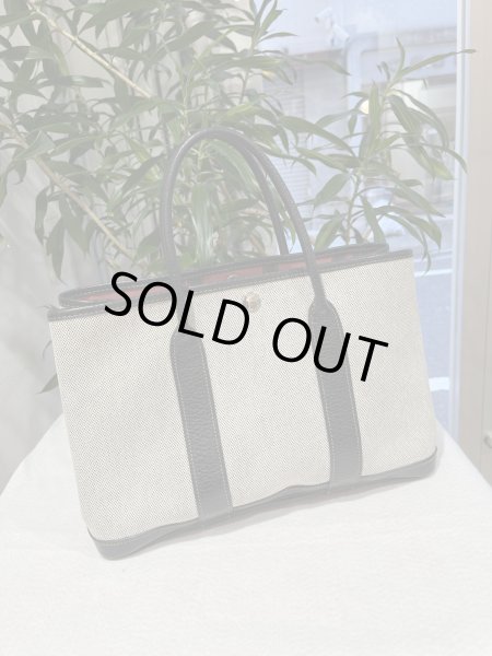 画像1: 【美品】HERMES エルメス ガーデンパーティ 30 TPM ボルデュック トワルアッシュ×ブッフル グレー シルバー金具 リボン柄 2006年限定 中古 ハンドバッグ トートバッグ レディース 女性用 本革 レザー カーフ ブラック ブランド 黒 希少 レア プレゼント ギフト バック (1)