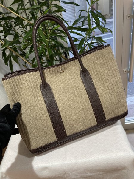 画像2: 【新品同様品】HERMES エルメス ガーデンパーティ 36 PM プリーツフェルト×ブッフル マロン シルバー金具 J刻印□ ブラウン 中古 ハンドバッグ トートバッグ レディース 女性用 本革 レザー カーフ ブランド 茶色 希少 レア プレゼント ギフト バック (2)