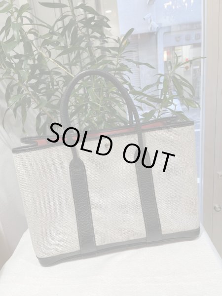 画像1: 【極美品】HERMES エルメス ガーデンパーティ 36 PM ボルデュック トワルアッシュ×ブッフル グレー シルバー金具 リボン柄 2006年限定 中古 ハンドバッグ トートバッグ レディース 女性用 本革 レザー ブラック ブランド 黒 希少 レア プレゼント ギフト バック (1)