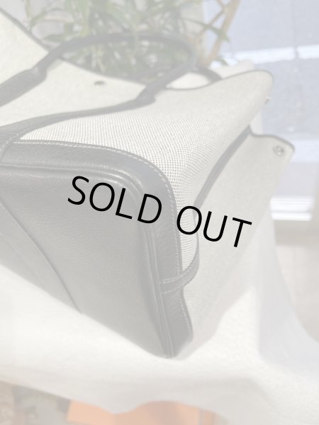 画像7: 【極美品】HERMES エルメス ガーデンパーティ 36 PM ボルデュック トワルアッシュ×ブッフル グレー シルバー金具 リボン柄 2006年限定 中古 ハンドバッグ トートバッグ レディース 女性用 本革 レザー ブラック ブランド 黒 希少 レア プレゼント ギフト バック (7)