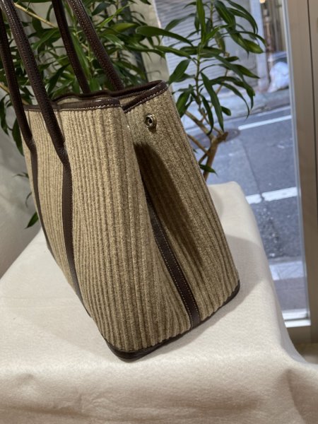 画像3: 【新品同様品】HERMES エルメス ガーデンパーティ 36 PM プリーツフェルト×ブッフル マロン シルバー金具 J刻印□ ブラウン 中古 ハンドバッグ トートバッグ レディース 女性用 本革 レザー カーフ ブランド 茶色 希少 レア プレゼント ギフト バック (3)