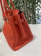 画像5: 【美品】HERMES エルメス バーキン 30 バーキン 30 トゴ カプシーヌ シルバー金具 O刻印□ レッド オレンジ 中古 ハンドバッグ トートバッグ レディース 女性用 ブランド 赤 本革 レザー カーフ 希少 レア プレゼント ギフト バック (5)