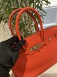 画像4: 【美品】HERMES エルメス バーキン 30 バーキン 30 トゴ カプシーヌ シルバー金具 O刻印□ レッド オレンジ 中古 ハンドバッグ トートバッグ レディース 女性用 ブランド 赤 本革 レザー カーフ 希少 レア プレゼント ギフト バック (4)