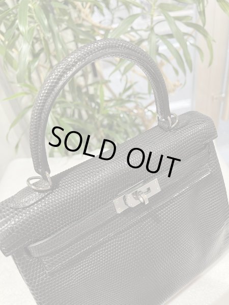 画像6: 【新品同様品】HERMES エルメス ケリー 25 内縫い リザードマット ブラック ルテニウム金具 J刻印□ ヴィンテージ エキゾチックレザー 中古 ハンドバッグ ショルダーバッグ 2WAYバッグ 本革 ブランド 黒 レディース 女性用 希少 レア プレゼント ギフト バック (6)