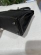 画像8: 【新品同様品】HERMES エルメス ケリー 25 内縫い リザードマット ブラック ルテニウム金具 J刻印□ ヴィンテージ エキゾチックレザー 中古 ハンドバッグ ショルダーバッグ 2WAYバッグ 本革 ブランド 黒 レディース 女性用 希少 レア プレゼント ギフト バック (8)