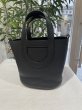 画像2: 【新品】【未使用品】HERMES エルメス インザループ 18 トリヨンクレマンス×スイフト ブラック シルバー金具 B刻印 ハンドバッグ レディース 女性用 ブランド 本革 レザー カーフ 黒 希少 レア プレゼント ギフト バック (2)