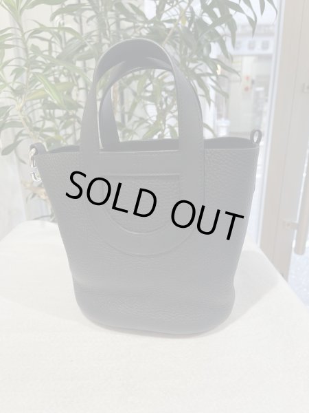 画像2: 【新品】【未使用品】HERMES エルメス インザループ 18 トリヨンクレマンス×スイフト ブラック シルバー金具 B刻印 ハンドバッグ レディース 女性用 ブランド 本革 レザー カーフ 黒 希少 レア プレゼント ギフト バック (2)