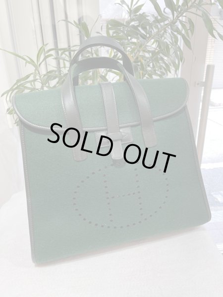 画像1: 【美品】HERMES エルメス フードゥ フェルト×レザー ダークグリーン ゴールド金具 F刻印□ヴィンテージ 中古 トートバッグ ハンドバッグ ボストンバッグ レディース 女性用 メンズ ブランド 本革 レザー カーフ 緑 希少 レア プレゼント ギフトバック (1)