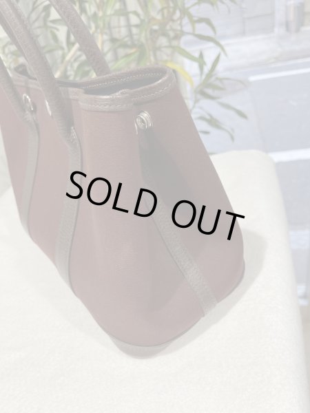 画像4: 【美品】HERMES エルメス ガーデンパーティTPM 30 ヴェルソ ストラップ付き トワルオフィシエ×ブッフル ブラウン×ネイビー シルバー金具 I刻印□ 中古 ハンドバッグ トートバッグ 2WAYバッグ レディース 女性用 本革 レザー ブランド 希少 レア プレゼント バック (4)