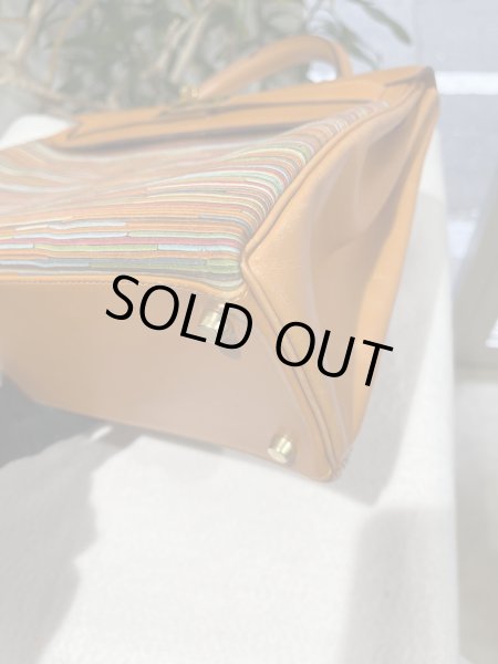 画像9: 【美品】HERMES エルメス ケリー 32 内縫い ボックスカーフ×ヴィブラート オレンジ ゴールド金具 I刻印□ コンビ 中古 ハンドバッグ ショルダーバッグ 2WAYバッグ レディース 女性用 ブランド ヴィンテージ 本革 レザー カーフ 希少 レア プレゼント ギフト バック (9)