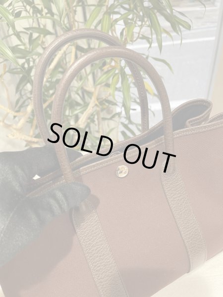 画像3: 【美品】HERMES エルメス ガーデンパーティTPM 30 ヴェルソ ストラップ付き トワルオフィシエ×ブッフル ブラウン×ネイビー シルバー金具 I刻印□ 中古 ハンドバッグ トートバッグ 2WAYバッグ レディース 女性用 本革 レザー ブランド 希少 レア プレゼント バック (3)