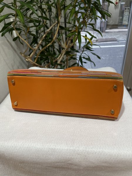 画像7: 【美品】HERMES エルメス ケリー 32 内縫い ボックスカーフ×ヴィブラート オレンジ ゴールド金具 I刻印□ コンビ 中古 ハンドバッグ ショルダーバッグ 2WAYバッグ レディース 女性用 ブランド ヴィンテージ 本革 レザー カーフ 希少 レア プレゼント ギフト バック (7)