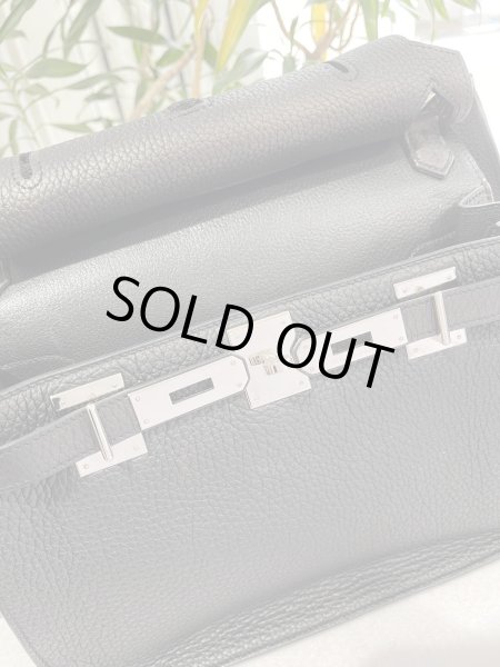 画像6: 【美品】HERMES エルメス ジプシエール 28 トリヨンクレマンス ブラック シルバー金具 O刻印□ 中古 ショルダーバッグ メッセンジャーバッグ 斜め掛け レディース 女性用 ブランド 本革 レザー カーフ 黒 希少 レア プレゼント ギフト バック (6)