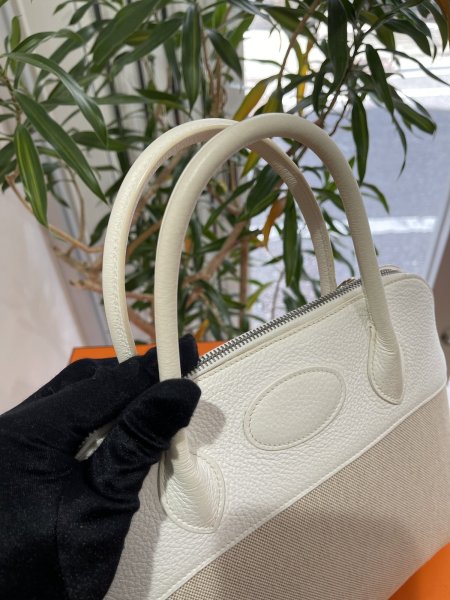 画像5: 【美品】HERMES エルメス ボリード 31 トリヨンクレマンス×トワルアッシュ ホワイト×ナチュラル シルバー金具 J刻印□ コンビ 中古 ハンドバッグ ショルダーバッグ 2WAYバッグ レディース 女性用 ブランド 本革 レザー カーフ 白 希少 レア バック (5)