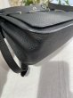 画像9: 【美品】HERMES エルメス ジプシエール 28 トリヨンクレマンス ブラック シルバー金具 O刻印□ 中古 ショルダーバッグ メッセンジャーバッグ 斜め掛け レディース 女性用 ブランド 本革 レザー カーフ 黒 希少 レア プレゼント ギフト バック (9)