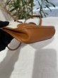 画像8: 【美品】HERMES エルメス エヴリン TPM クシュベル×トワルアッシュ コニャック×ナチュラル シルバー金具 H刻印□ コンビ 中古 ショルダーバッグ メッセンジャーバッグ レディース 女性用 ブランド 本革 レザー エプソン ブラウン 希少 レア プレゼント ギフト バック (8)