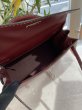 画像7: 【新品同様品】HERMES エルメス ケリー 28 外縫い Miss You ミスユー グレネムッシュ ルージュアッシュ シルバー金具 D刻印 コンビステッチ 中古 ハンドバッグ ショルダーバッグ 2WAYバッグ レディース 女性用 ブランド 本革 レザー 赤 レッド 希少 レア バック (7)
