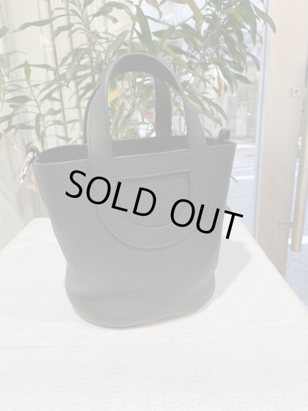 画像2: 【新品】【未使用品】HERMES エルメス インザループ 18 トリヨンクレマンス×スイフト ブラック シルバー金具 W刻印 ハンドバッグ レディース 女性用 ブランド 本革 レザー カーフ 黒 希少 レア プレゼント ギフト バック (2)