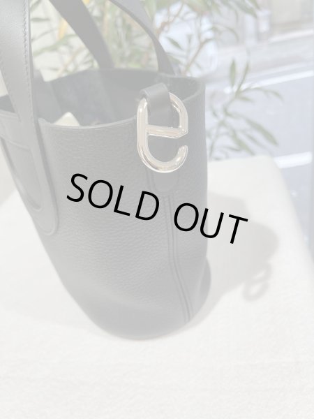 画像4: 【新品】【未使用品】HERMES エルメス インザループ 18 トリヨンクレマンス×スイフト ブラック シルバー金具 W刻印 ハンドバッグ レディース 女性用 ブランド 本革 レザー カーフ 黒 希少 レア プレゼント ギフト バック (4)