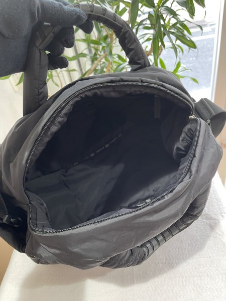 画像7: 【極美品】CHANEL シャネル ココマーク ロゴ 2WAY ボストンバッグ スポーツライン ナイロン×ラバー ブラック×ホワイト マットシルバー金具 中古 ショルダーバッグ ハンドバッグ レディース 女性用 メンズ 男性用 ユニセックス ブランド 黒 レア プレゼント バック (7)