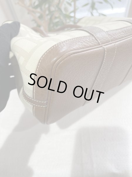 画像8: 【極美品】HERMES エルメス ガーデンパーティ 30 TPM トワルモザイク×ブッフル マロン シルバー金具 L刻印□ ブラウン コンビ 中古 ハンドバッグ トートバッグ レディース 女性用 本革 レザー カーフ 茶色 ブランド 希少 レア プレゼント ギフト バック (8)