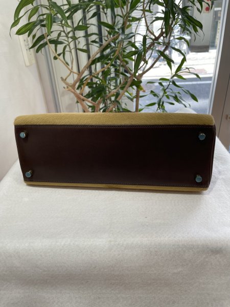 画像4: 【新品同様品】HERMES エルメスケリー 32 内縫い エバーカーフ×ヴォートロイカ エベーヌ×タバックキャメル ゴールド金具 K刻印□ ハラコ コンビ 中古 ハンドバッグ ショルダーバッグ 2WAYバッグ レディース 女性用 ブランド 本革 レザー ブラウン 希少 レア バック (4)