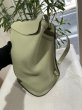 画像4: 【極美品】HERMES エルメス シェルパPM トリヨンクレマンス ライトグリーン D刻印□ ヴィンテージ 中古 リュックサック バックパック デイパック ショルダーバッグ ハンドバッグ レディース 女性用 ブランド 緑 本革 レザー カーフ 希少 レア プレゼント ギフト バック (4)