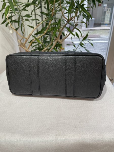 画像3: 【美品】HERMES エルメス ガーデンパーティ 30 TPM トワルアッシュ×ネゴンダ ブルーマルタ シルバー金具 R刻印□ ブルードマルト 中古 ハンドバッグ トートバッグ レディース 女性用 本革 レザー カーフ ブラック 青 黒 ブランド 希少 レア プレゼント ギフト バック (3)