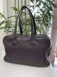 画像2: 【美品】HERMES エルメス ヴィクトリア 35 トリヨンクレマンス レザン シルバー金具 L刻印□ ボストンバッグ ヴィンテージ ダークパープル 中古 ハンドバッグ トートバッグ ショルダーバッグ レディース 女性用 ブランド 本革 レザー 希少 レア プレゼント バック (2)