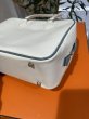 画像9: 【美品】HERMES エルメス プリュム 28　ヴォーエプソン ホワイト×ブルージーン シルバー金具 I刻印□ バイカラー 中古 ハンドバッグ ショルダーバッグ トートバッグ レディース 女性用 ブランド 本革 レザー カーフ 白 青 希少 レア プレゼント ギフト バック (9)